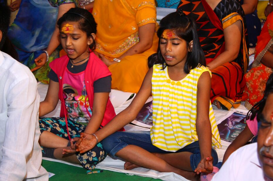 Children in Devotion